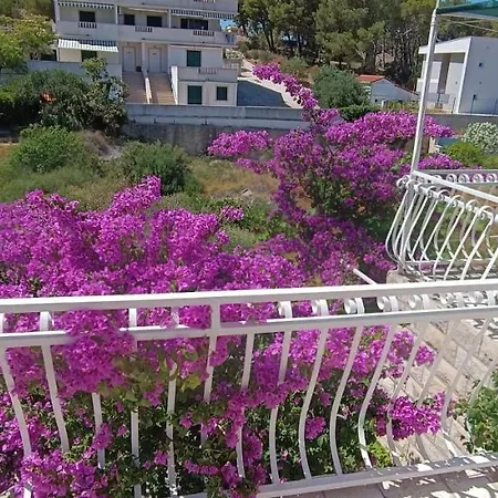 With Parking Space Sutivan, Brac - 21426 Апартаменты *