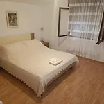 アパート With Parking Space Sutivan, Brac - 21426