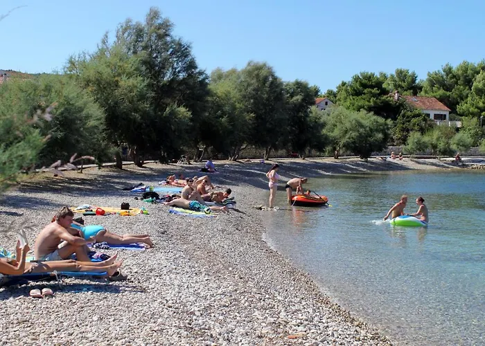 Apartamento With Parking Space Sutivan, Brac - 21426 Sutivan